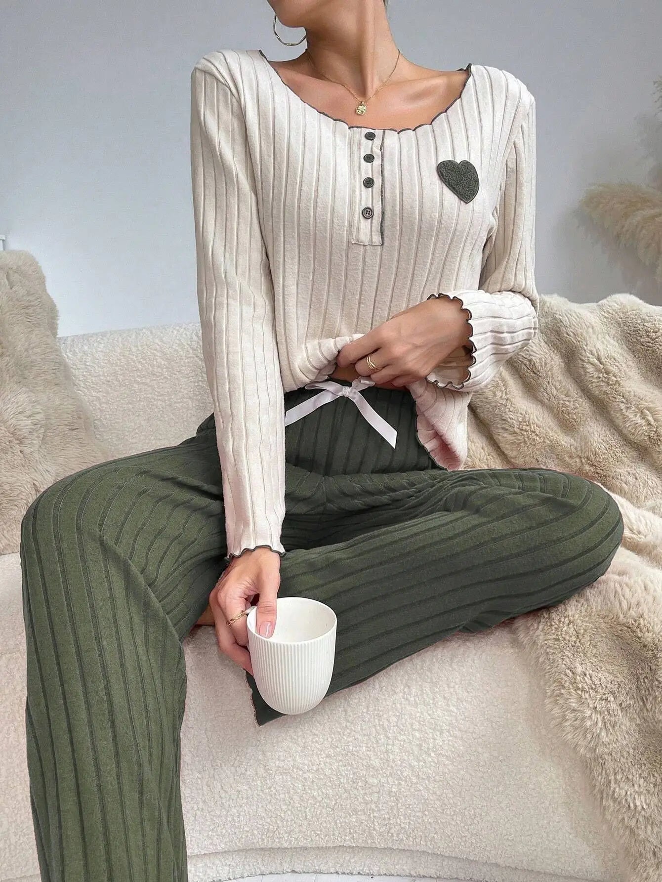 Women's Ribbed Pajamas Set Cute Heart Long Sleeve Top And Trousers Sleepwear 2 Piece Set For Women Casual Suit Loungewear